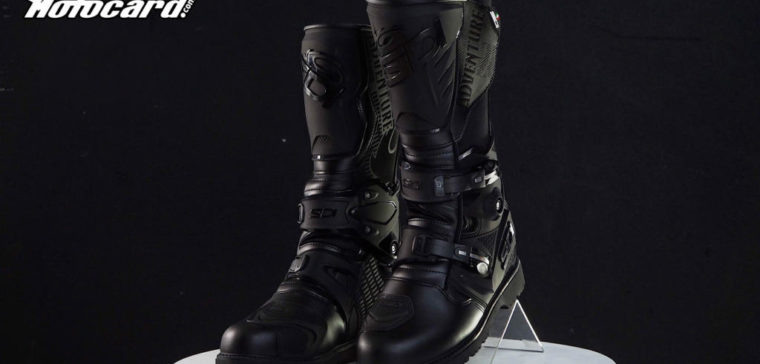 best-motorcycle-trail-boots-for-an-all-terrain-adventure-buying-guide-01