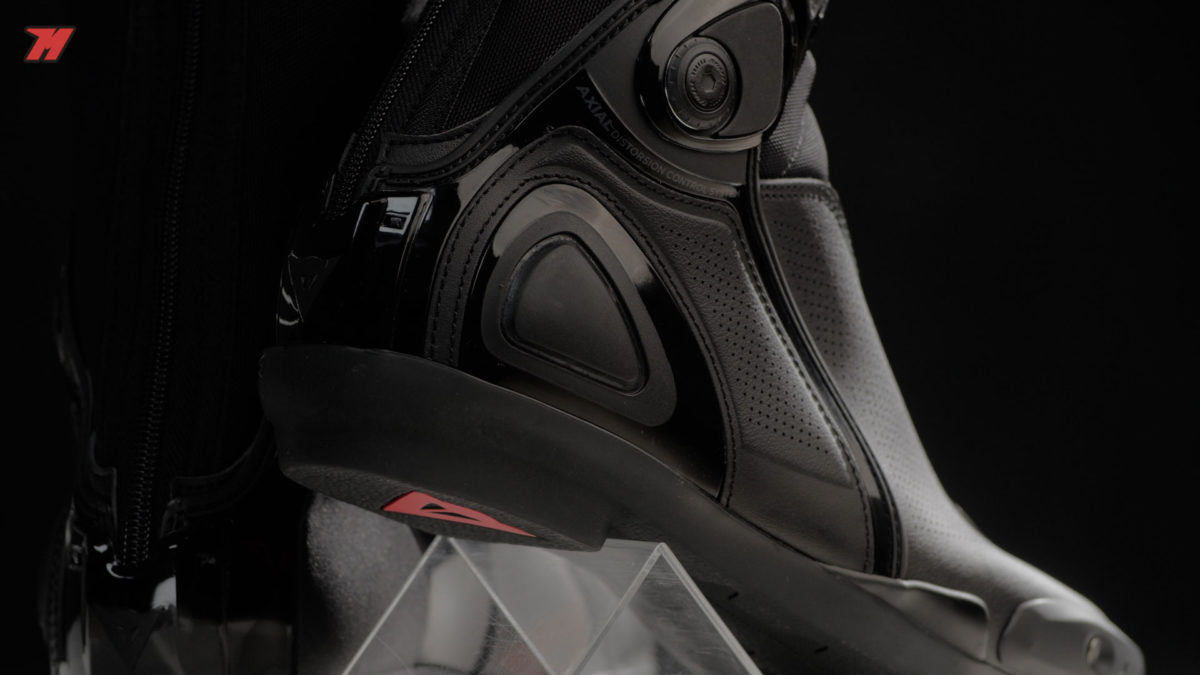 Estas botas Dainese Nexus Waterproof son perfectas para una conducción deportiva bajo lluvia