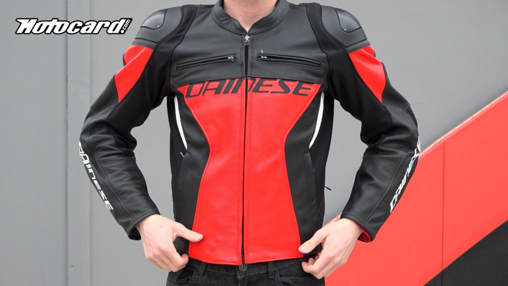 Esta chaqueta de moto Dainese es perfecta para una conducción racing